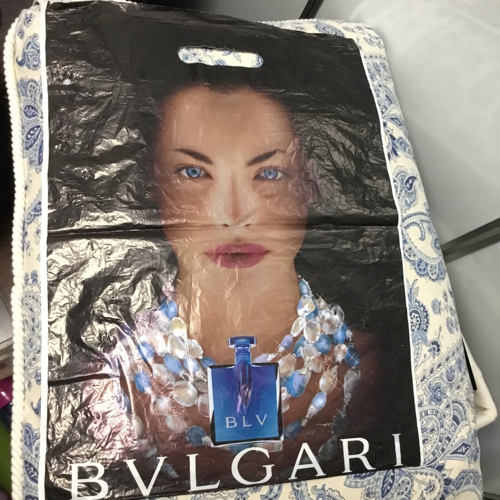 Beautiful plastic bag with BVLGARI BLV & BVLGARI logo on it